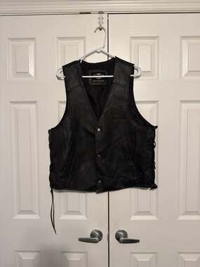 Harley-Davidson Genuine MotorClothes Black Leather Lace-Side Biker Vest